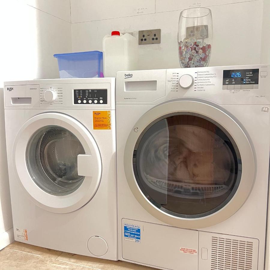 Woodbury House 5b Homestay London