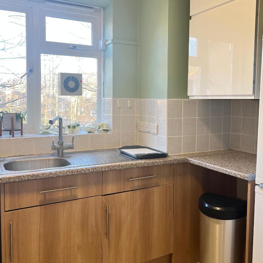 Woodbury House 5b Homestay London